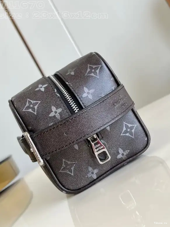 Cheap bag-23*13*12CM VUITTON LOCKER KIT DOPP LOUIS 0604